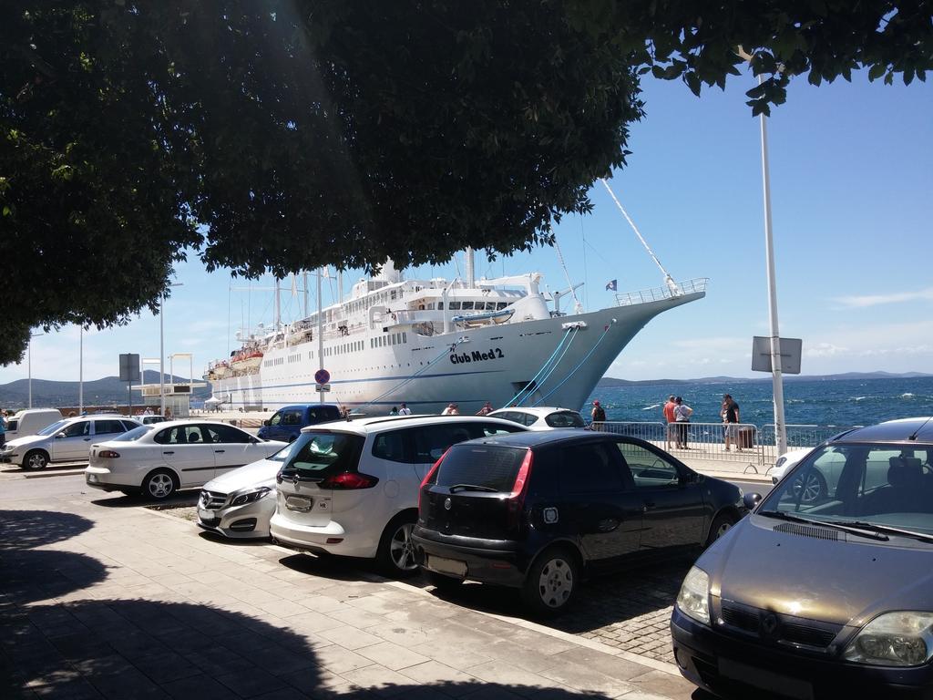 Guest House Lenny Rooms Zadar Bagian luar foto