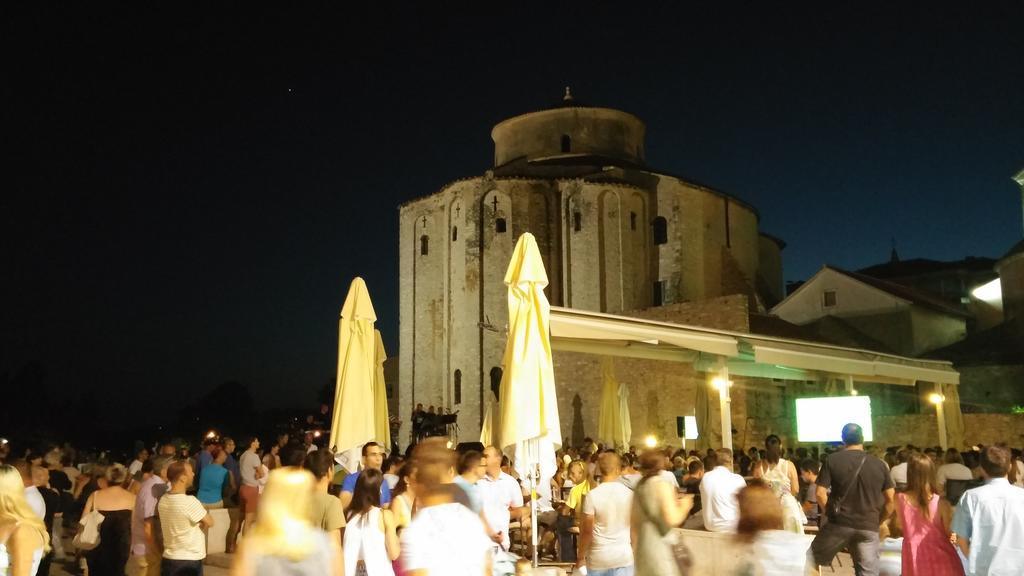 Guest House Lenny Rooms Zadar Bagian luar foto