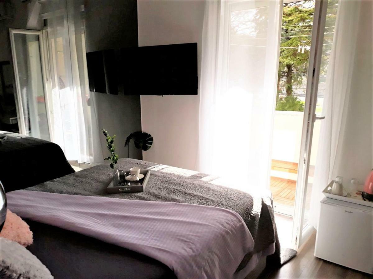 Guest House Lenny Rooms Zadar Bagian luar foto
