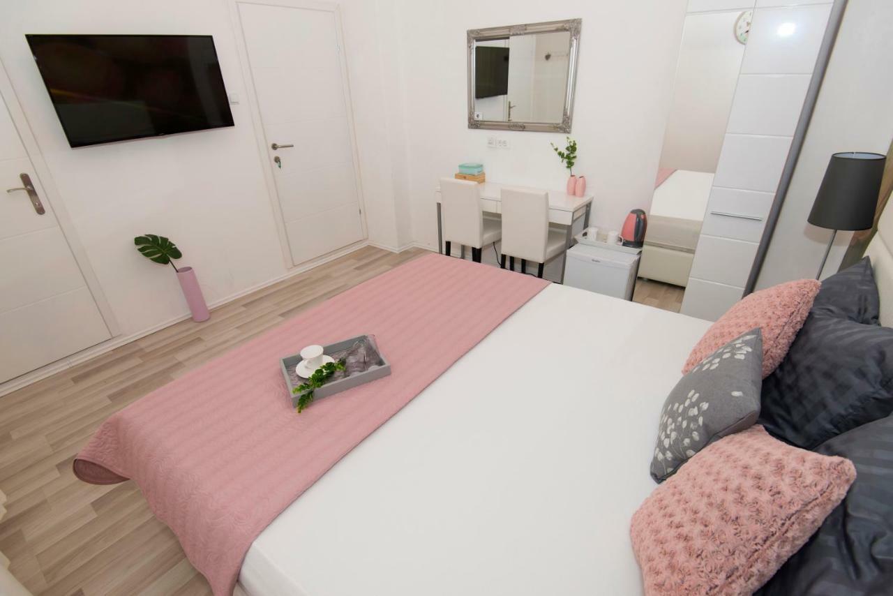 Guest House Lenny Rooms Zadar Bagian luar foto